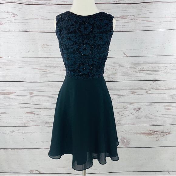 Cache vintage navy fit and flare lace beaded bodice - Picture 1 of 10